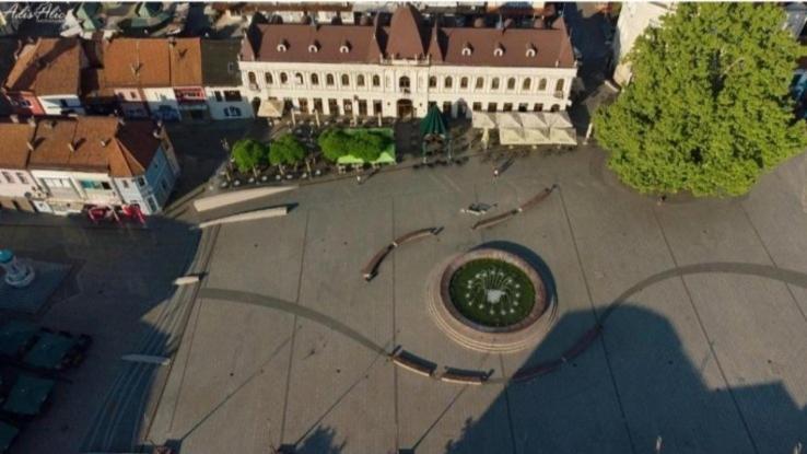 Apartamento Tuzla Trg - Tuzla Square Exterior foto